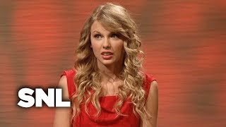 Hollywood Dish Taylor Swift  SNL [upl. by Yann]