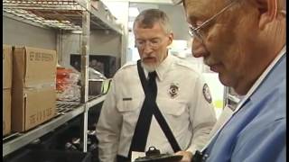 Food Safety Food Handler Training Video [upl. by Yokoyama]