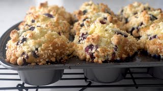 Easy Blueberry Muffins with Streusel Topping  Chichabon [upl. by Gabriellia]