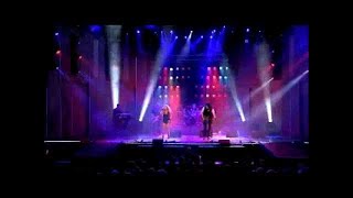 Brian May amp Kerry Ellis  Defying Gravity Live [upl. by Siuoleoj]