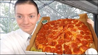 Papa Johns NEW ShaqaRoni Pizza Review [upl. by Rurik]