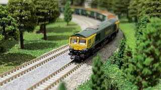 Friday Freight  Bachmann Class 66 Freightliner [upl. by Namqul]