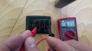 Akku Testen Spannung Messen Multimeter [upl. by Im762]