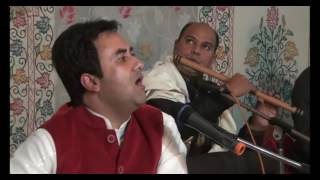 Rashid Jhangir Nigaro chain husnan kashmiri song [upl. by Bornie]