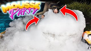 MOUSSE PARTY CHALLENGE dans un JACUZZI [upl. by Lebana]