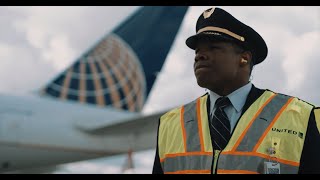 United – Captain your career as a United pilot [upl. by Aldora]