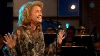 Mathilde Santing  Domino met Metropole Orkest [upl. by Anibor]